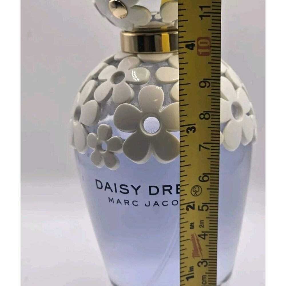 Daisy Dream Marc Jacobs Fragrance for Women- Used 100 ML Collectible Bottle - Picture 3 of 8